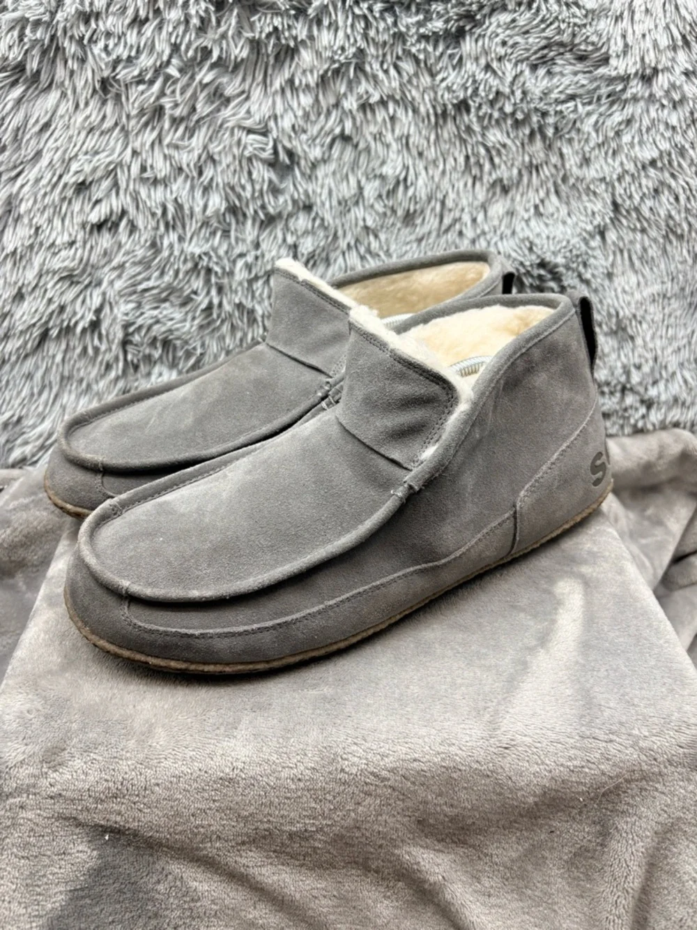 Sorel Slippers Mens 12 Manawan II Moc Gray Faux Fur Lining Suede Outside